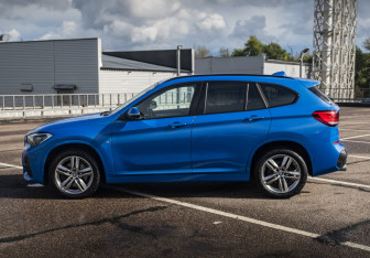 Подержанный автомобиль BMW X1 2020 года (8 фото)