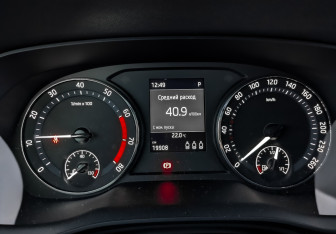 Подержанный автомобиль Skoda Octavia Liftback 2020 года (16 фото)