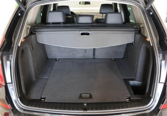 Подержанный автомобиль BMW X3 2014 года (22 фото)