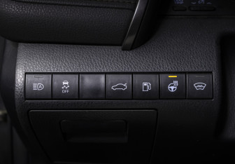 Подержанный автомобиль Toyota Camry Sedan 2018 года (16 фото)