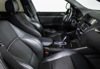 Подержанный автомобиль BMW X4 2015 года (10 фото)