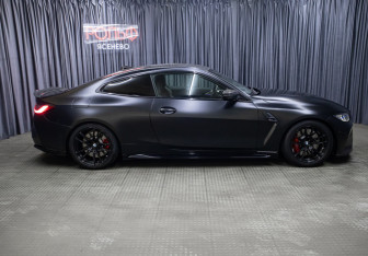 Подержанный автомобиль BMW M4 Coupe 2021 года (4 фото)