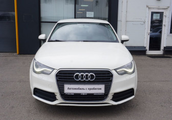 Подержанный автомобиль Audi A1 2013 года (2 фото)