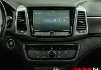 Подержанный автомобиль SsangYong Rexton 2019 года (13 фото)