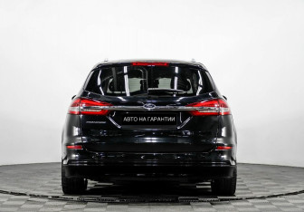 Подержанный автомобиль Ford Mondeo Wagon 2018 года (4 фото)