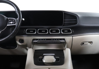 Подержанный автомобиль Mercedes-Benz GLE 2019 года (14 фото)