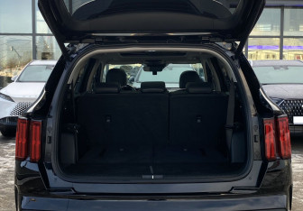 Подержанный автомобиль Kia Sorento 2020 года (10 фото)