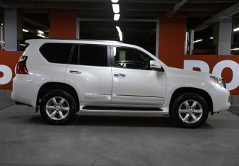 Подержанный автомобиль Lexus GX 2013 года (4 фото)