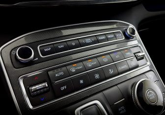 Подержанный автомобиль Hyundai Santa Fe 2022 года (30 фото)