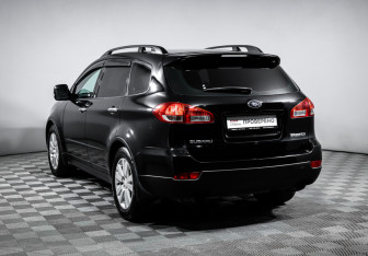 Подержанный автомобиль Subaru Tribeca 2007 года (7 фото)