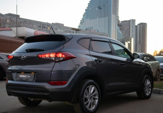 Подержанный автомобиль Hyundai Tucson 2015 года (4 фото)