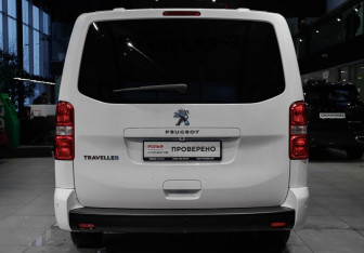 Подержанный автомобиль Peugeot Traveller 2018 года (5 фото)
