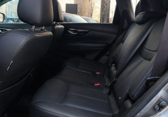 Подержанный автомобиль Nissan X-Trail 2021 года (8 фото)