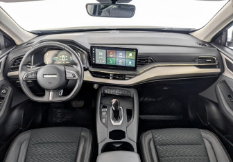 Подержанный автомобиль Haval F7 2023 года (14 фото)