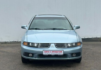 Подержанный автомобиль Mitsubishi Galant Sedan 2003 года (2 фото)