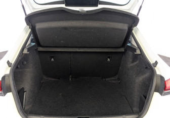 Подержанный автомобиль Skoda Rapid Liftback 2022 года (10 фото)