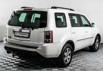 Подержанный автомобиль Honda Pilot 2013 года (5 фото)