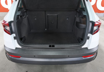 Подержанный автомобиль Skoda Karoq 2020 года (10 фото)