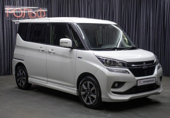Подержанный автомобиль Mitsubishi Delica D:2 Microvan 2019 года (3 фото)