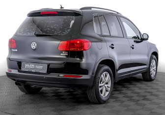 Подержанный автомобиль Volkswagen Tiguan 2015 года (5 фото)