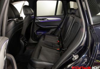 Подержанный автомобиль BMW X3 2018 года (8 фото)