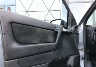Подержанный автомобиль Opel Astra Wagon 2003 года (15 фото)