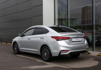 Подержанный автомобиль Hyundai Solaris Sedan 2018 года (7 фото)