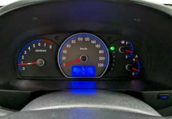 Подержанный автомобиль Hyundai Elantra Sedan 2007 года (25 фото)