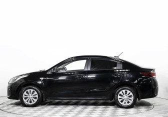 Подержанный автомобиль Kia Rio Sedan 2018 года (3 фото)