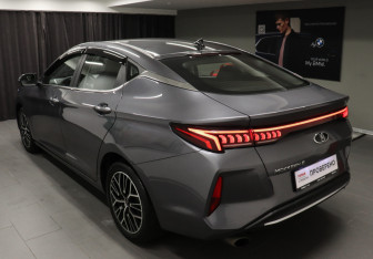 Подержанный автомобиль Москвич 6 2023 года (6 фото)