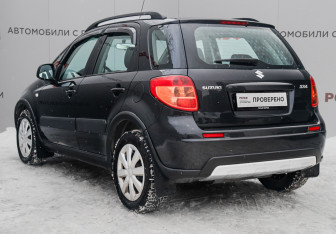 Подержанный автомобиль Suzuki SX4 Hatchback 2012 года (7 фото)