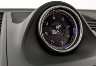 Подержанный автомобиль Porsche Macan 2021 года (27 фото)