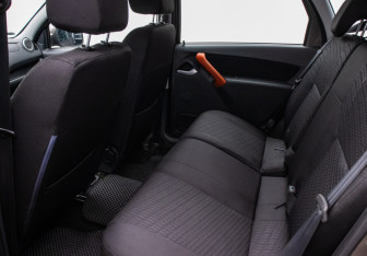 Подержанный автомобиль Datsun mi-DO 2015 года (11 фото)