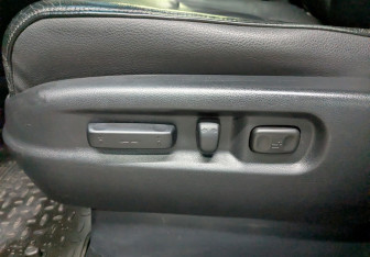 Подержанный автомобиль Honda Pilot 2012 года (12 фото)