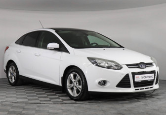 Подержанный автомобиль Ford Focus Sedan 2011 года (2 фото)