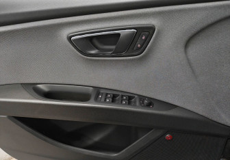 Подержанный автомобиль SEAT Leon Wagon 2018 года (15 фото)