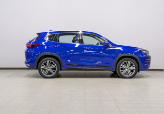 Подержанный автомобиль Exeed LX 2022 года (23 фото)