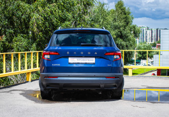 Подержанный автомобиль Skoda Karoq 2020 года (6 фото)