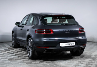 Подержанный автомобиль Porsche Macan 2018 года (7 фото)