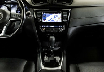 Подержанный автомобиль Nissan X-Trail 2020 года (12 фото)