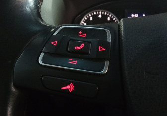 Подержанный автомобиль Volkswagen Tiguan 2015 года (18 фото)