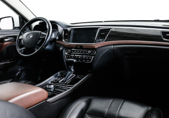 Подержанный автомобиль GAC GS8 2019 года (5 фото)