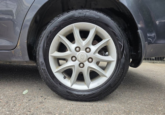 Подержанный автомобиль Kia Ceed Wagon 2008 года (17 фото)