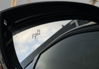 Подержанный автомобиль Omoda C5 2022 года (19 фото)