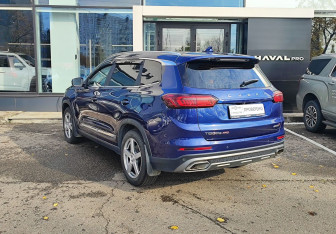 Подержанный автомобиль Chery Tiggo 8 Pro 2022 года (7 фото)