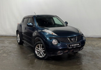 Подержанный автомобиль Nissan Juke 2012 года (3 фото)