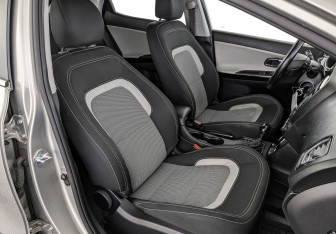 Подержанный автомобиль Kia Ceed Hatchback 2014 года (24 фото)