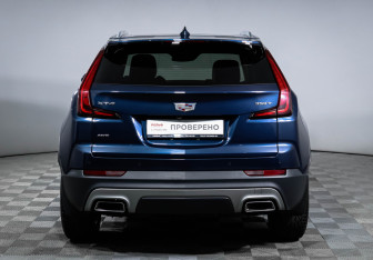 Подержанный автомобиль Cadillac XT4 2020 года (6 фото)