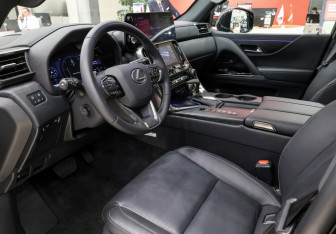 Новый Lexus LX 2026 (11 фото)
