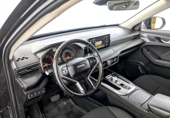 Подержанный автомобиль Haval Jolion 2022 года (16 фото)
